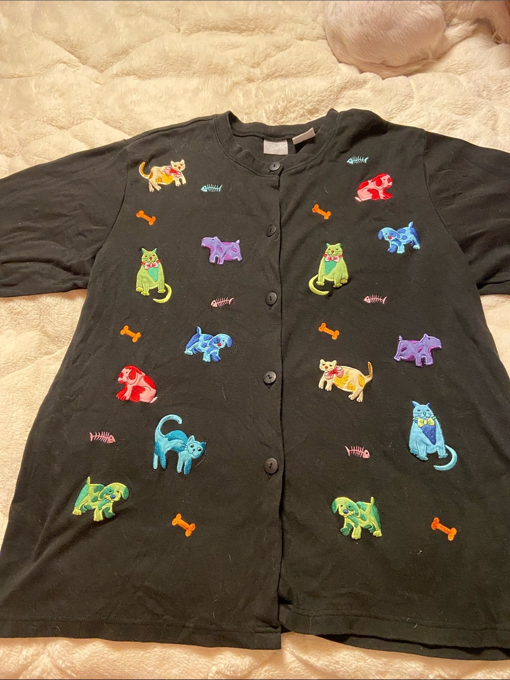 Vintage Blair embroidered cats and dogs xLG Black Button-Front Cardigan GUC